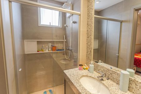 Apartamento à venda com 144m², 4 quartos e 3 vagasBanheiro da Suíte 2