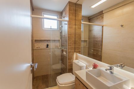 Apartamento à venda com 144m², 4 quartos e 3 vagasBanheiro Social