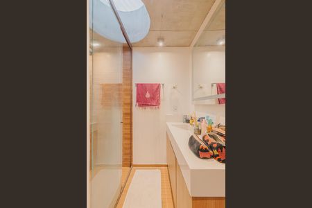 Casa para alugar com 380m², 3 quartos e 2 vagasBanheiro da Suíte