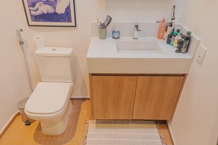 Casa para alugar com 380m², 3 quartos e 2 vagasBanheiro Social