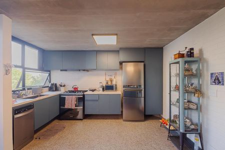 Casa para alugar com 380m², 3 quartos e 2 vagasCozinha