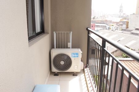 Varanda de kitnet/studio para alugar com 1 quarto, 25m² em Santa Ifigênia, São Paulo