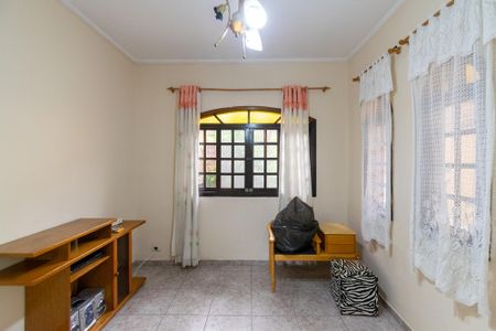 Sala de casa à venda com 4 quartos, 400m² em Vila Fachini, São Paulo