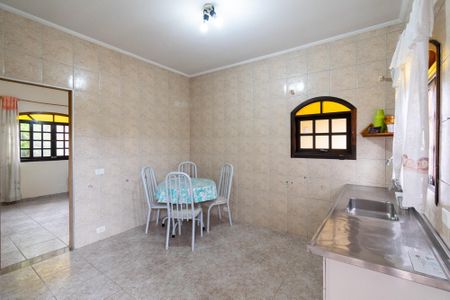 Casa à venda com 400m², 4 quartos e 3 vagasCozinha