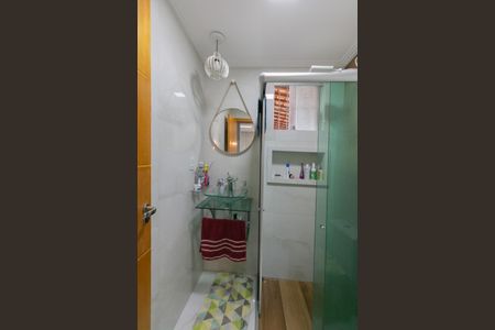 Apartamento à venda com 100m², 2 quartos e 1 vaga Apartamento à venda com 100m², 2 quartos e 1 vagaBanheiro Social