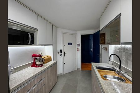 Apartamento à venda com 108m², 3 quartos e 2 vagasCozinha e Área de Serviço