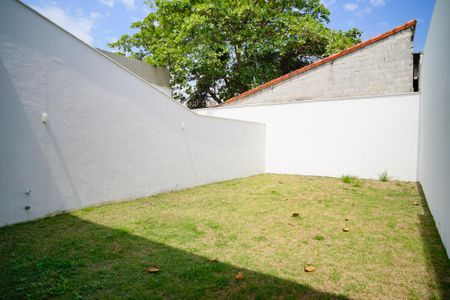 Casa à venda com 130m², 3 quartos e 2 vagas Casa à venda com 130m², 3 quartos e 2 vagasQuintal