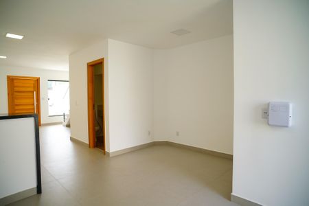 Casa à venda com 130m², 3 quartos e 2 vagas Casa à venda com 130m², 3 quartos e 2 vagasCozinha
