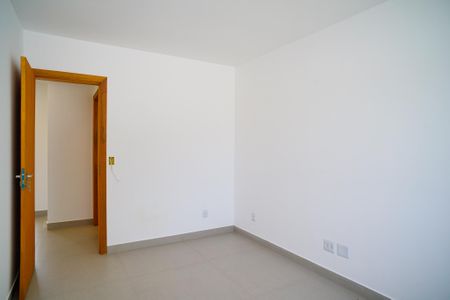 Casa à venda com 130m², 3 quartos e 2 vagas Casa à venda com 130m², 3 quartos e 2 vagasQuarto 1