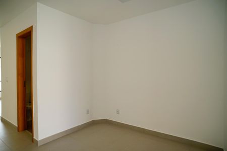 Casa à venda com 130m², 3 quartos e 2 vagas Casa à venda com 130m², 3 quartos e 2 vagasCozinha