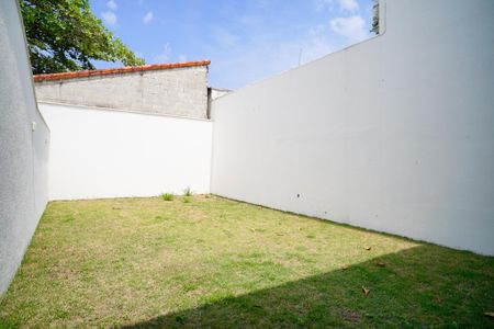 Casa à venda com 130m², 3 quartos e 2 vagas Casa à venda com 130m², 3 quartos e 2 vagasQuintal