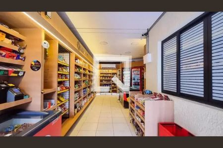 Apartamento à venda com 68m², 2 quartos e 1 vagaÁrea comum