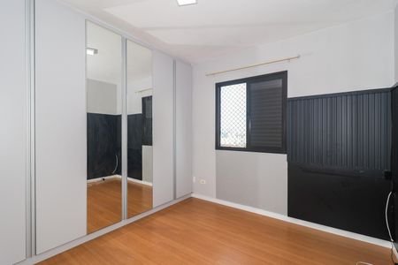 Apartamento à venda com 68m², 2 quartos e 1 vagaQuarto 2