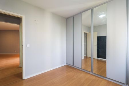 Apartamento à venda com 68m², 2 quartos e 1 vagaQuarto 2