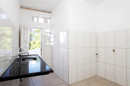 Apartamento à venda com 28m², 1 quarto e sem vagaCozinha + Área de Serviço