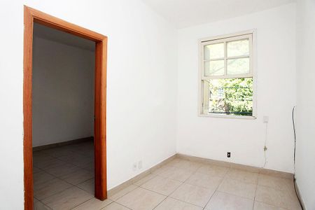 Sala de apartamento para alugar com 1 quarto, 28m² em Azenha, Porto Alegre