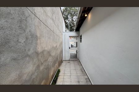 Casa à venda com 86m², 2 quartos e 2 vagasCorredor