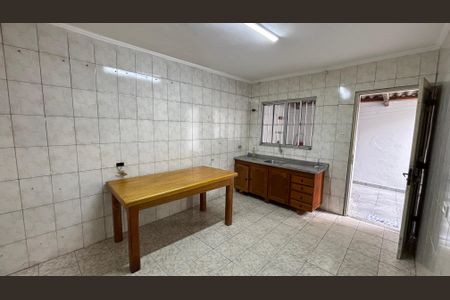 Casa à venda com 86m², 2 quartos e 2 vagasCozinha