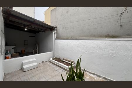 Casa à venda com 86m², 2 quartos e 2 vagasQuintal - Area de Serviço
