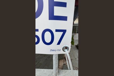 Casa à venda com 86m², 2 quartos e 2 vagasPlaca