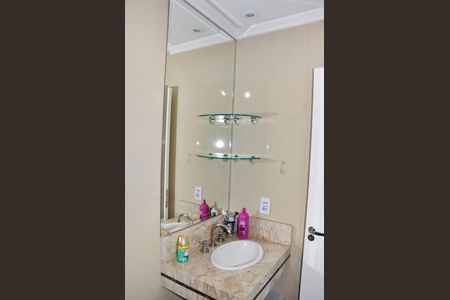 Casa à venda com 166m², 3 quartos e 3 vagasDetalhe - Banheiro Social