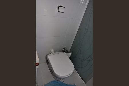 Casa à venda com 166m², 3 quartos e 3 vagasDetalhe - Suíte