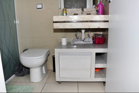 Casa à venda com 166m², 3 quartos e 3 vagasDetalhe - Banheiro Social