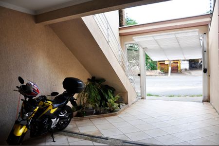 Casa à venda com 166m², 3 quartos e 3 vagasGaragem