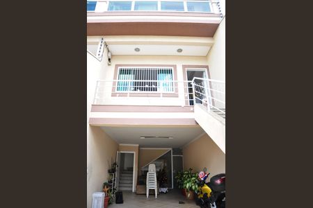 Casa à venda com 166m², 3 quartos e 3 vagasGaragem