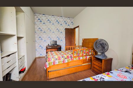 Apartamento à venda com 115m², 3 quartos e 1 vagaQuarto 2