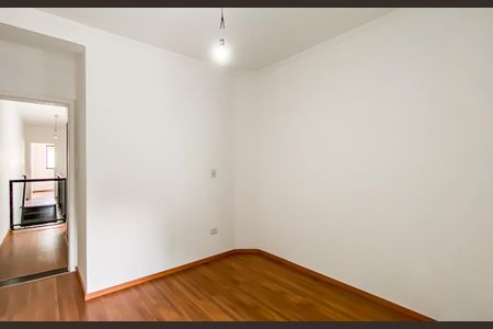 Casa à venda com 130m², 3 quartos e 2 vagasSuite