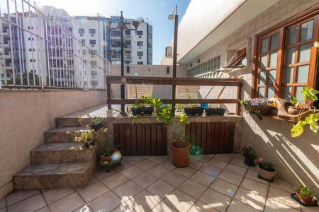 Apartamento à venda com 168m², 3 quartos e 2 vagasCobertura