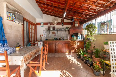 Apartamento à venda com 168m², 3 quartos e 2 vagasCobertura