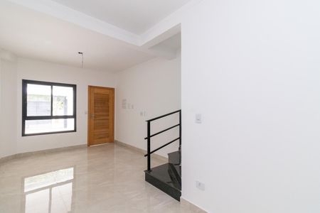 Casa à venda com 110m², 3 quartos e 3 vagasSala