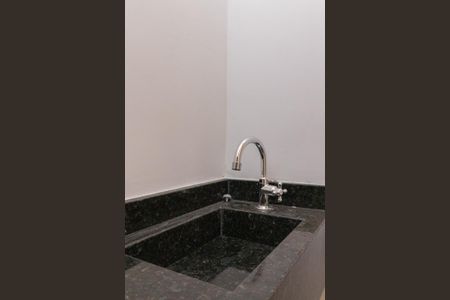 Lavabo de casa à venda com 3 quartos, 110m² em Vila Frugoli, São Paulo