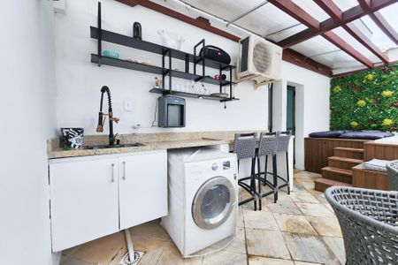 Apartamento à venda com 66m², 1 quarto e 1 vagaÁrea Superior