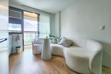 Apartamento à venda com 66m², 1 quarto e 1 vagaSala/Cozinha