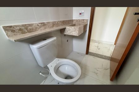 Casa à venda com 120m², 3 quartos e 3 vagasBanheiro