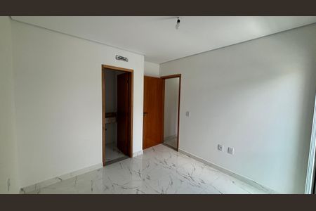 Casa à venda com 120m², 3 quartos e 3 vagasSuite