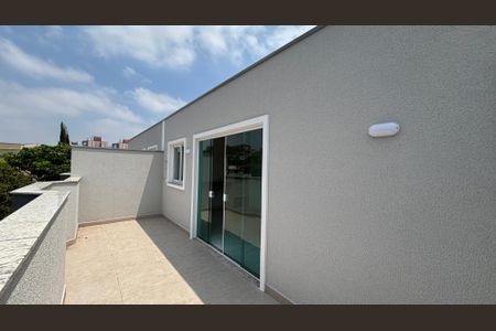 Casa à venda com 120m², 3 quartos e 3 vagasCobertura