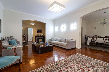 Apartamento à venda com 3 quartos, 270m² em Cerqueira César, São Paulo