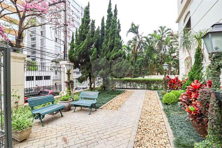 Apartamento à venda com 3 quartos, 270m² em Cerqueira César, São Paulo