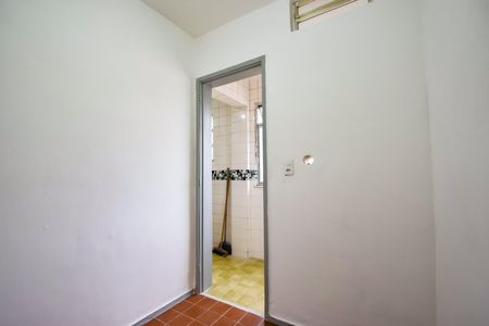 Apartamento à venda com 55m², 2 quartos e 1 vaga Apartamento à venda com 55m², 2 quartos e 1 vagaQuarto de Serviço