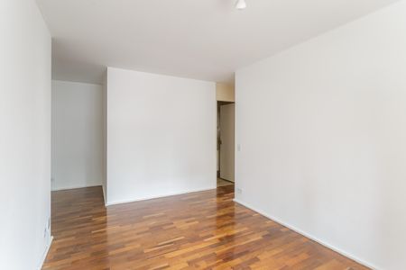 Apartamento para alugar com 67m², 2 quartos e 1 vaga Apartamento para alugar com 67m², 2 quartos e 1 vagaSala