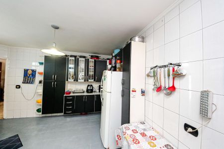 Casa à venda com 221m², 2 quartos e 2 vagas Casa à venda com 221m², 2 quartos e 2 vagasCozinha