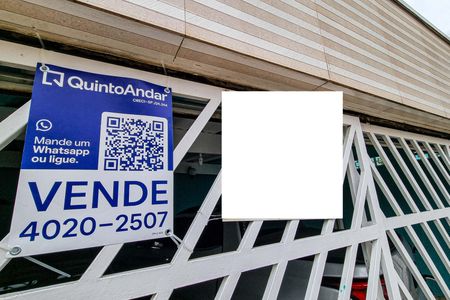 Casa à venda com 221m², 2 quartos e 2 vagas Casa à venda com 221m², 2 quartos e 2 vagasPlaca
