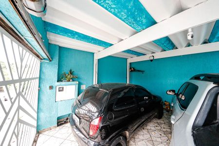 Casa à venda com 221m², 2 quartos e 2 vagas Casa à venda com 221m², 2 quartos e 2 vagasGaragem