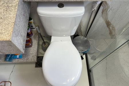 Apartamento para alugar com 263m², 3 quartos e 1 vaga Apartamento para alugar com 263m², 3 quartos e 1 vagaBanheiro