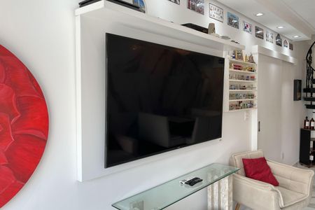 Apartamento para alugar com 263m², 3 quartos e 1 vaga Apartamento para alugar com 263m², 3 quartos e 1 vagaSala