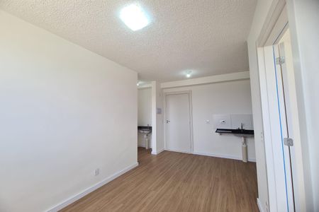 Sala de apartamento para alugar com 2 quartos, 38m² em Cidade São Mateus, São Paulo